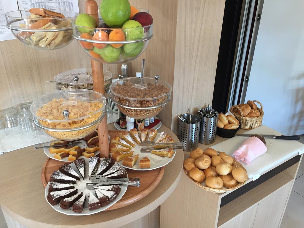 Hotel Alla Citta Di Trieste グラード エクステリア 写真