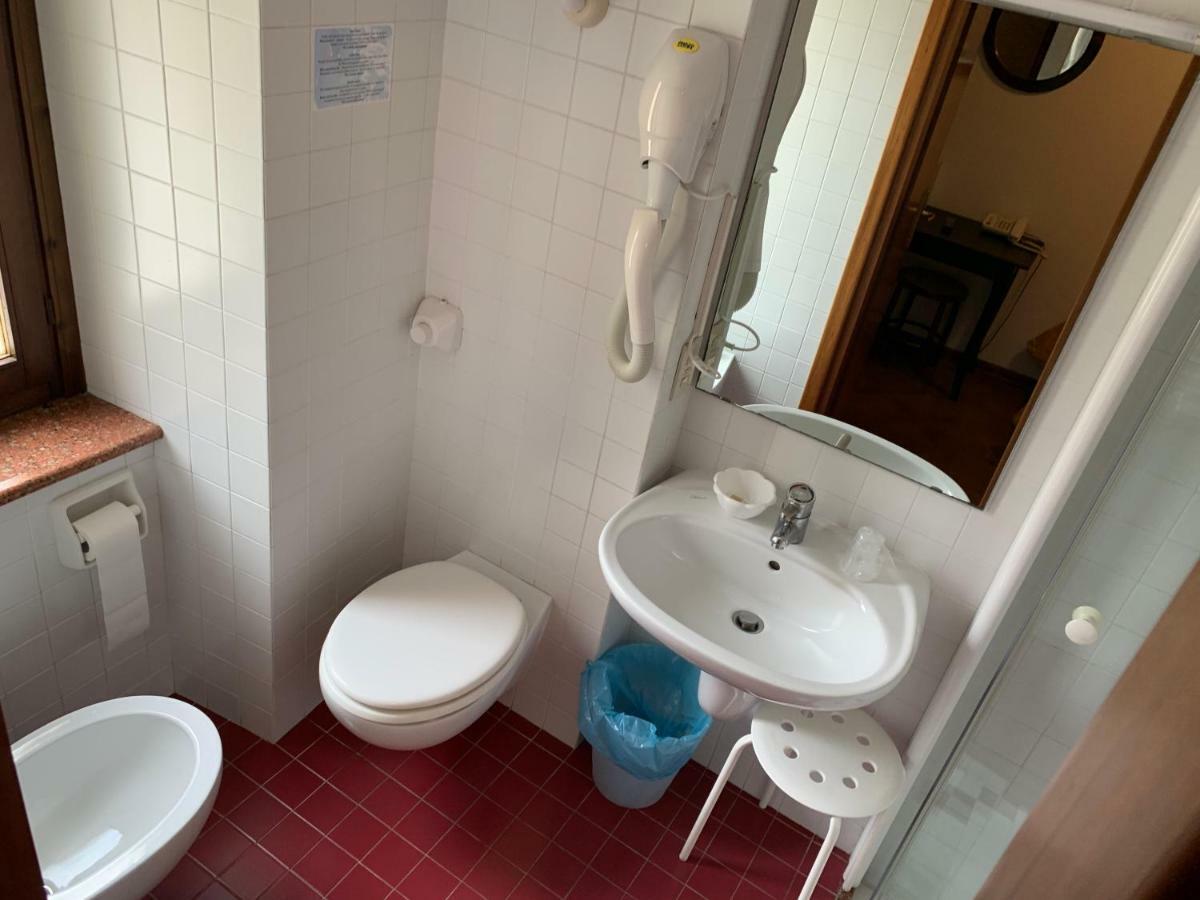 Hotel Alla Citta Di Trieste グラード エクステリア 写真